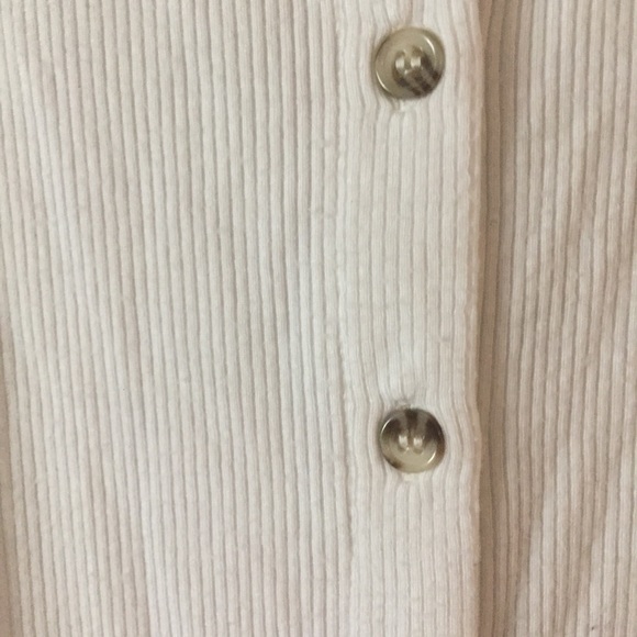 Ribbed button down shirt - Picture 2 of 3